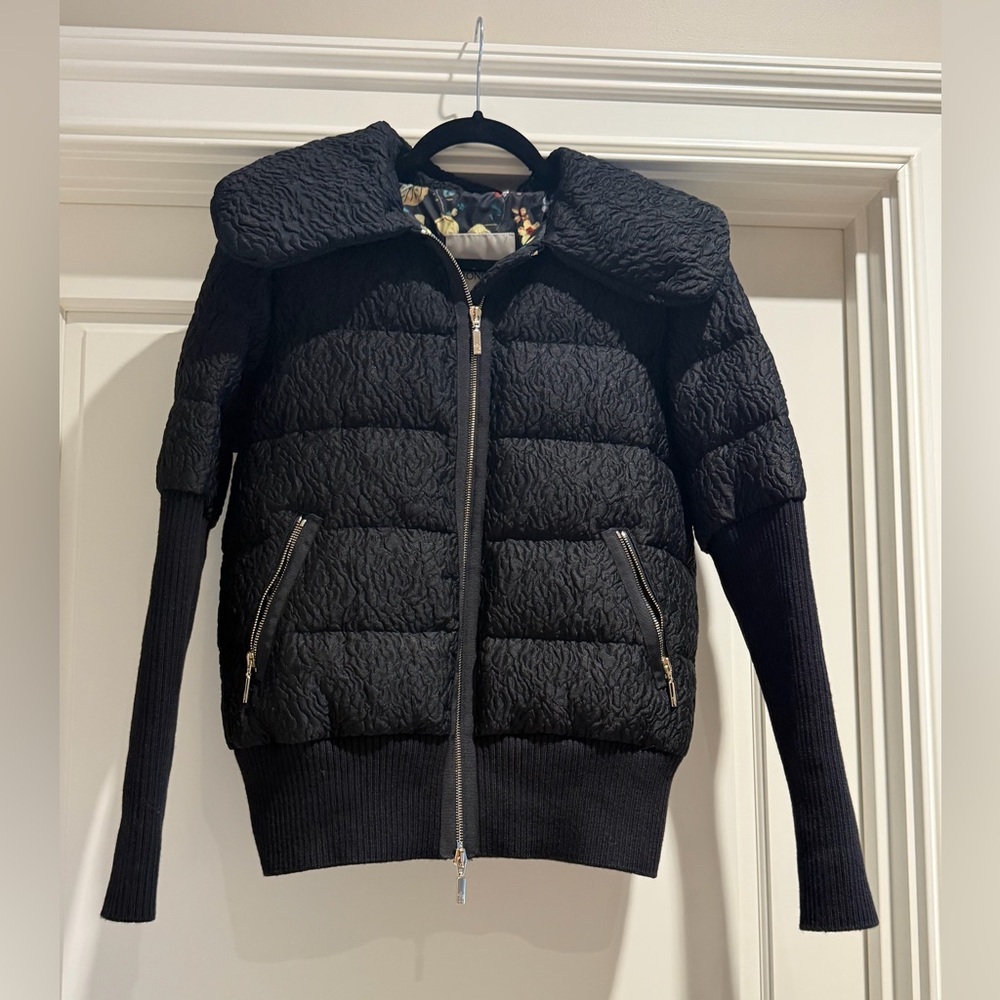 Moncler Avery Giubbotto Jacket - Gorgeous and Vintage!  - Black - Size 0